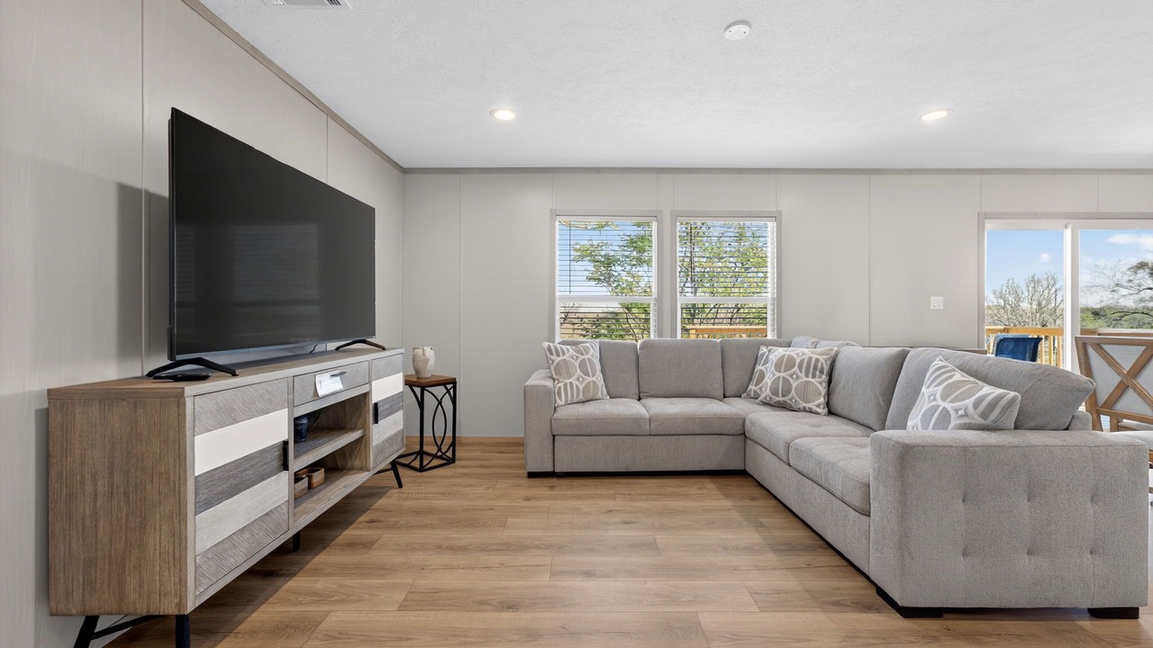 Photo of Livingroom in Adkins