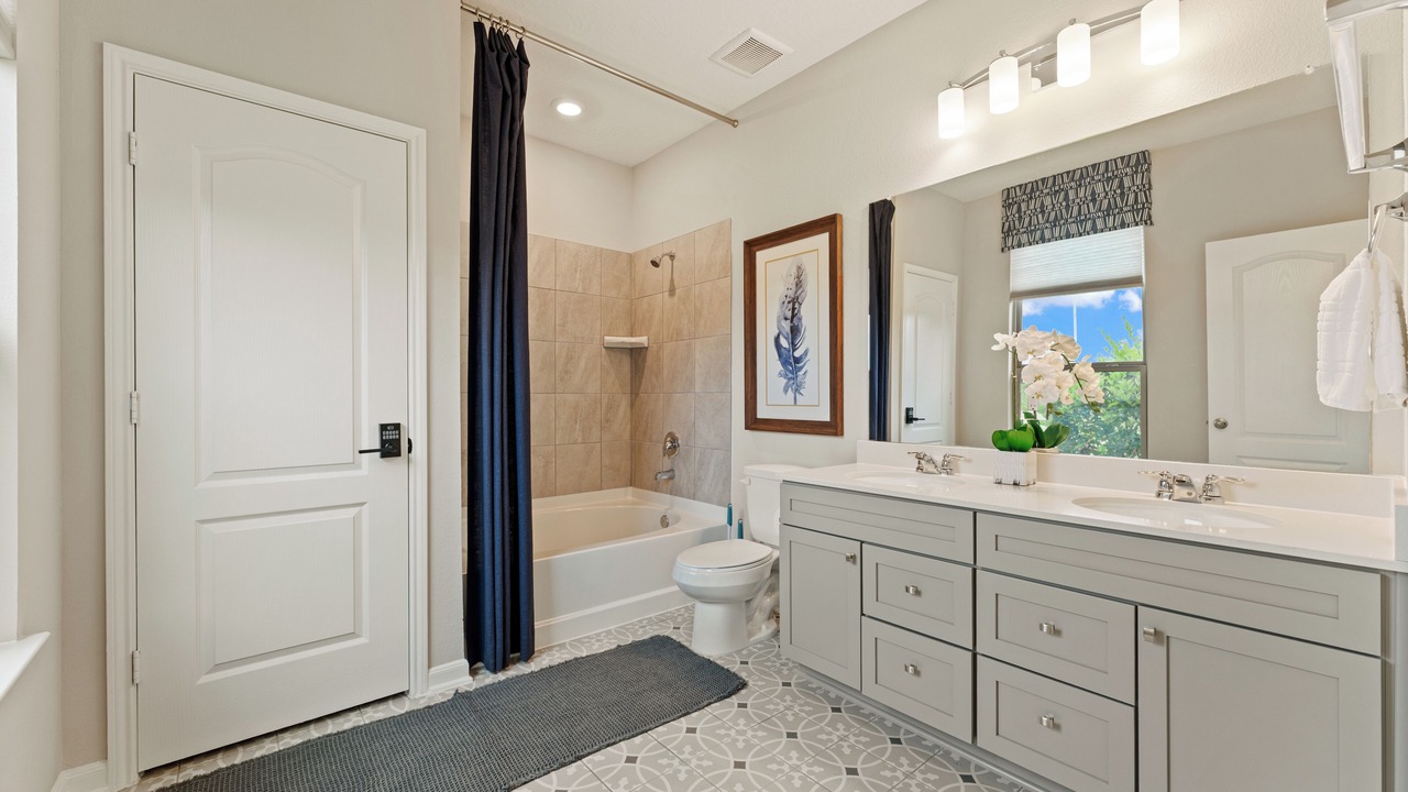 Photo of Bathroom in Magnolia