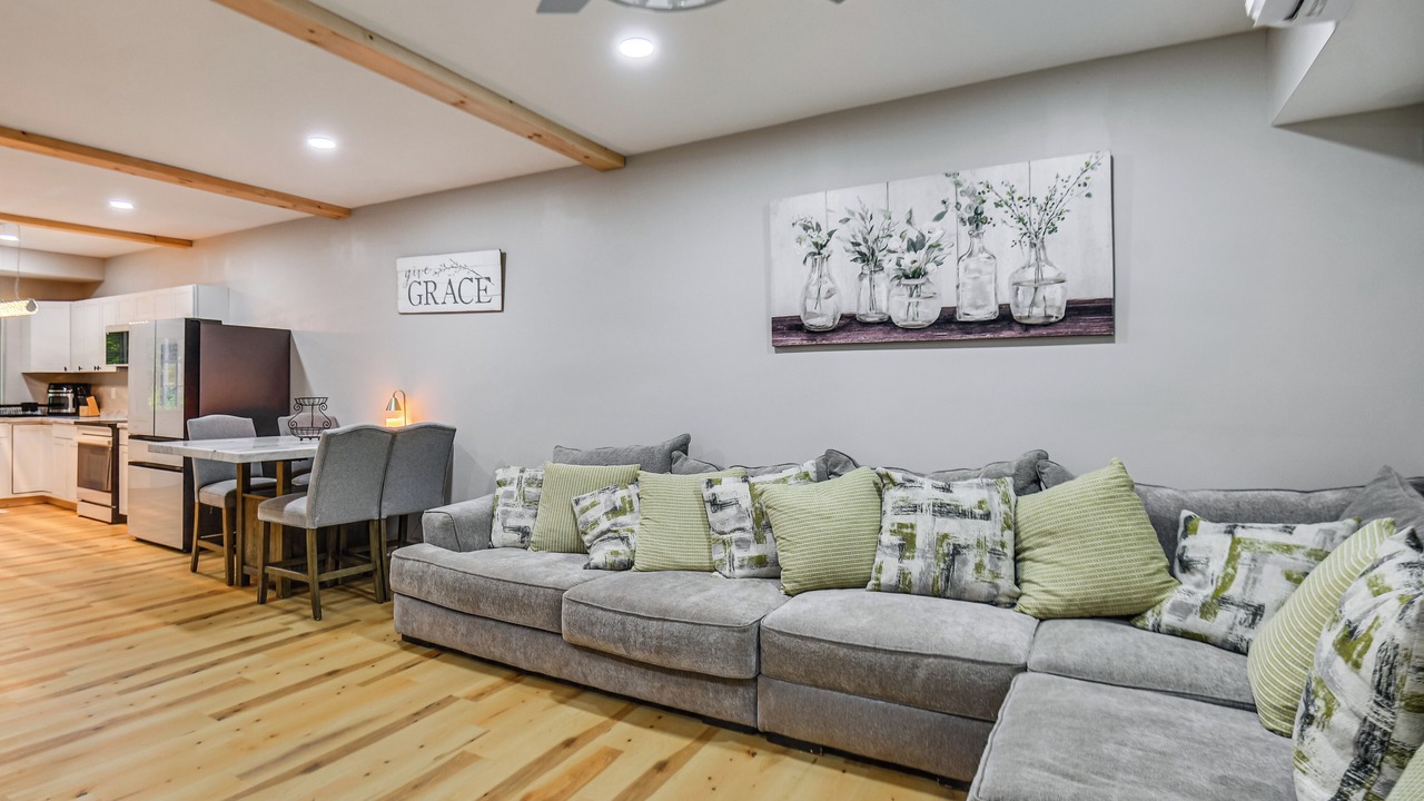 Photo of Livingroom in Banks County