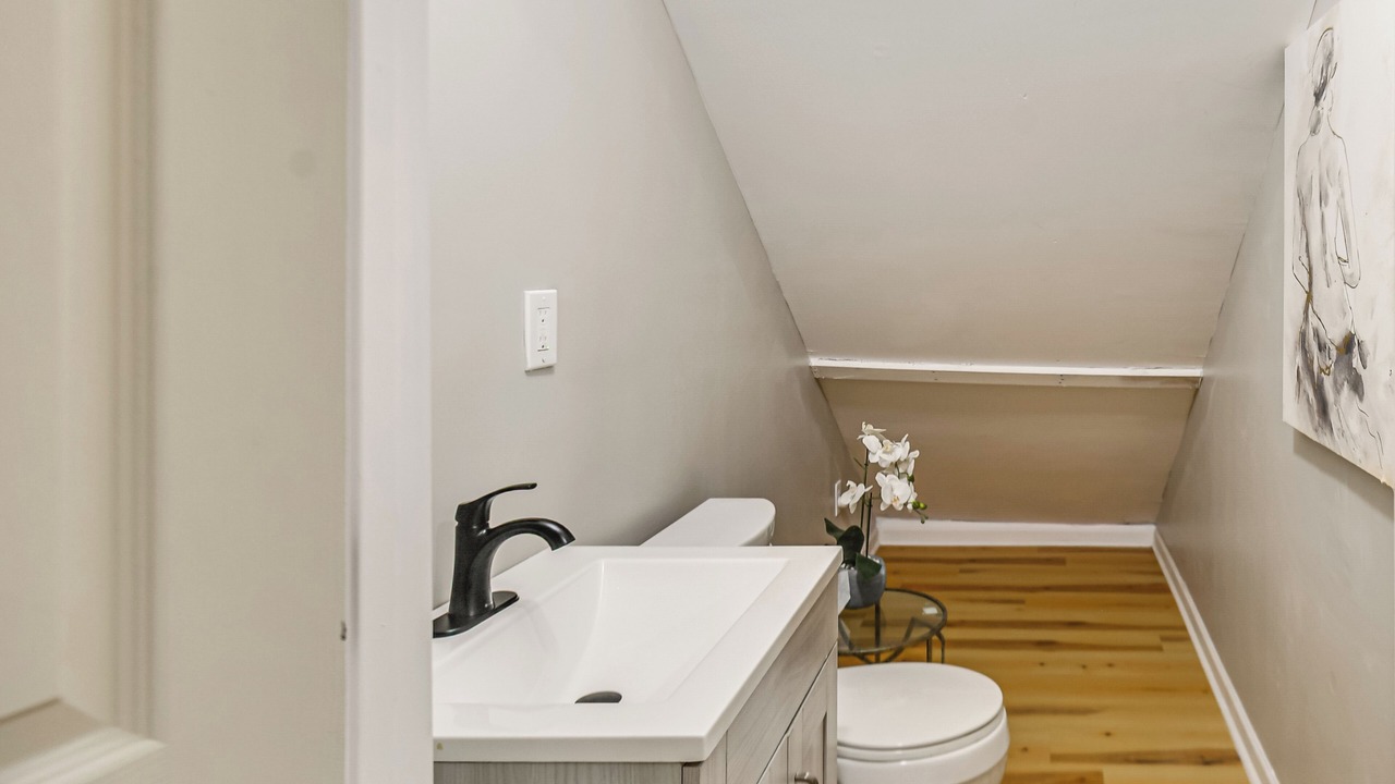 Photo of Bathroom in Banks County