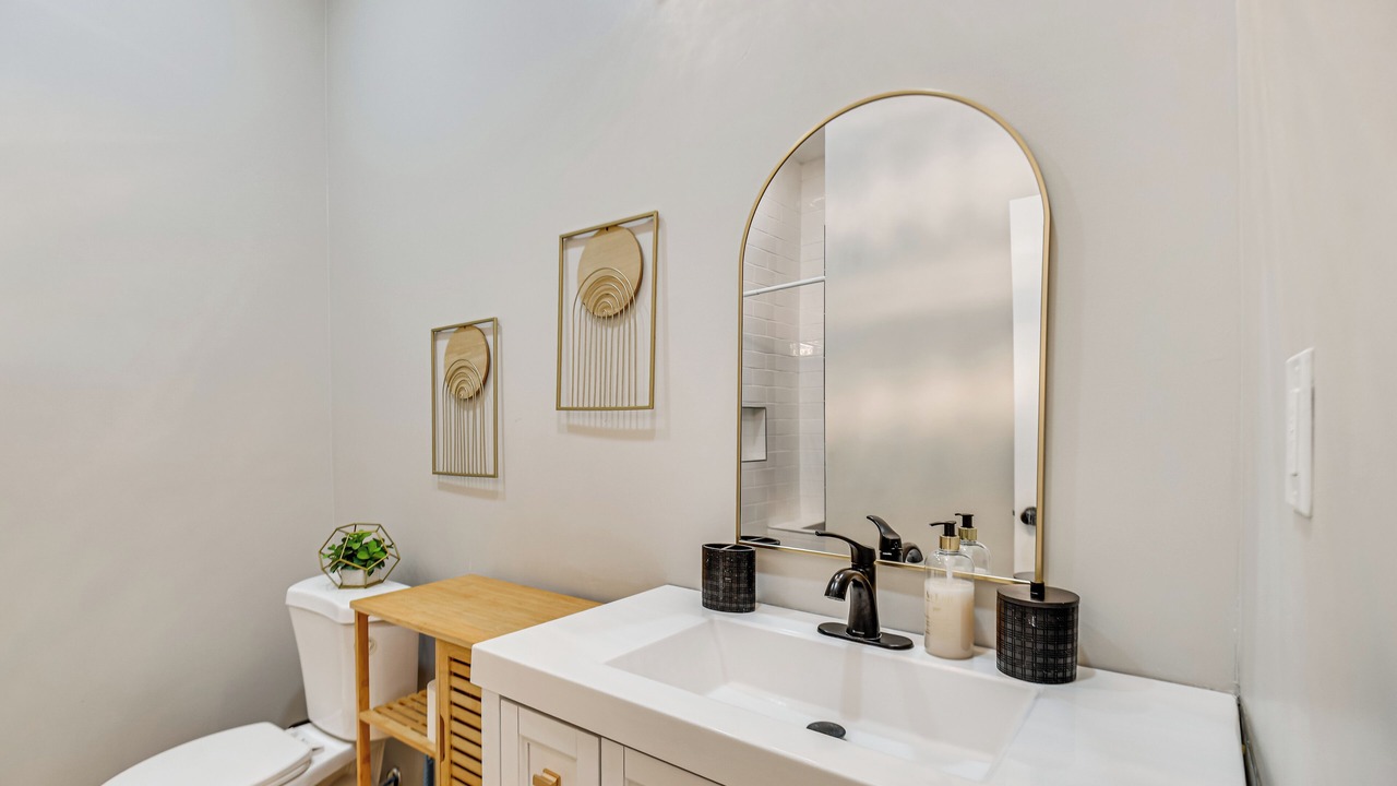 Photo of Bathroom in Banks County