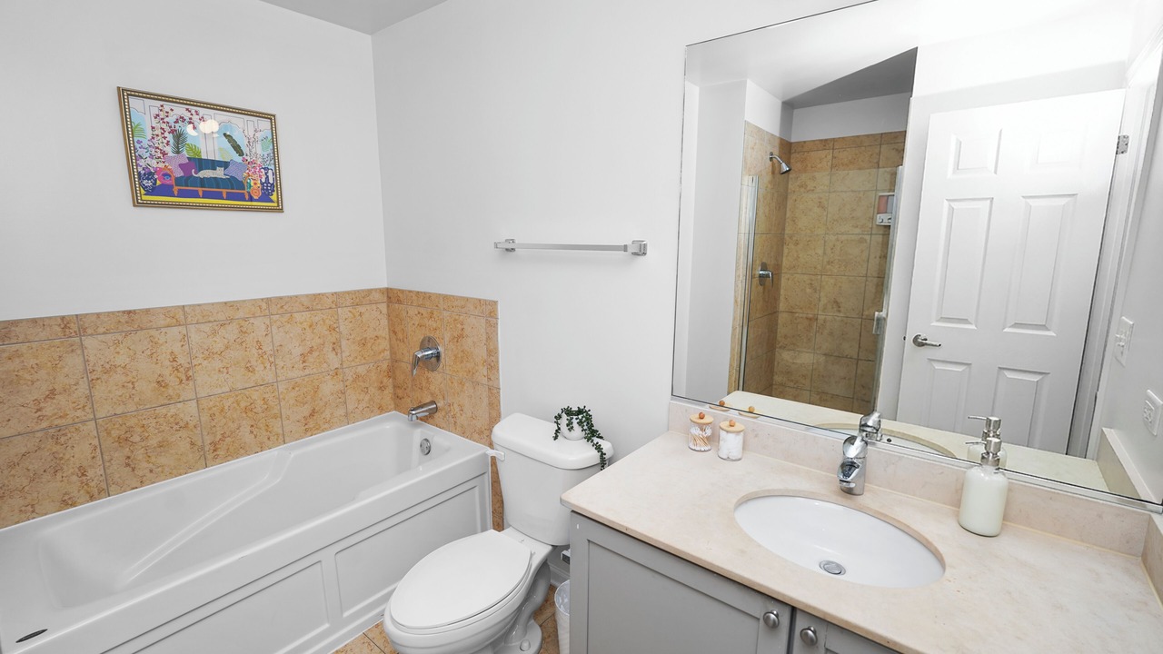 Photo of Bathroom in Printers Row