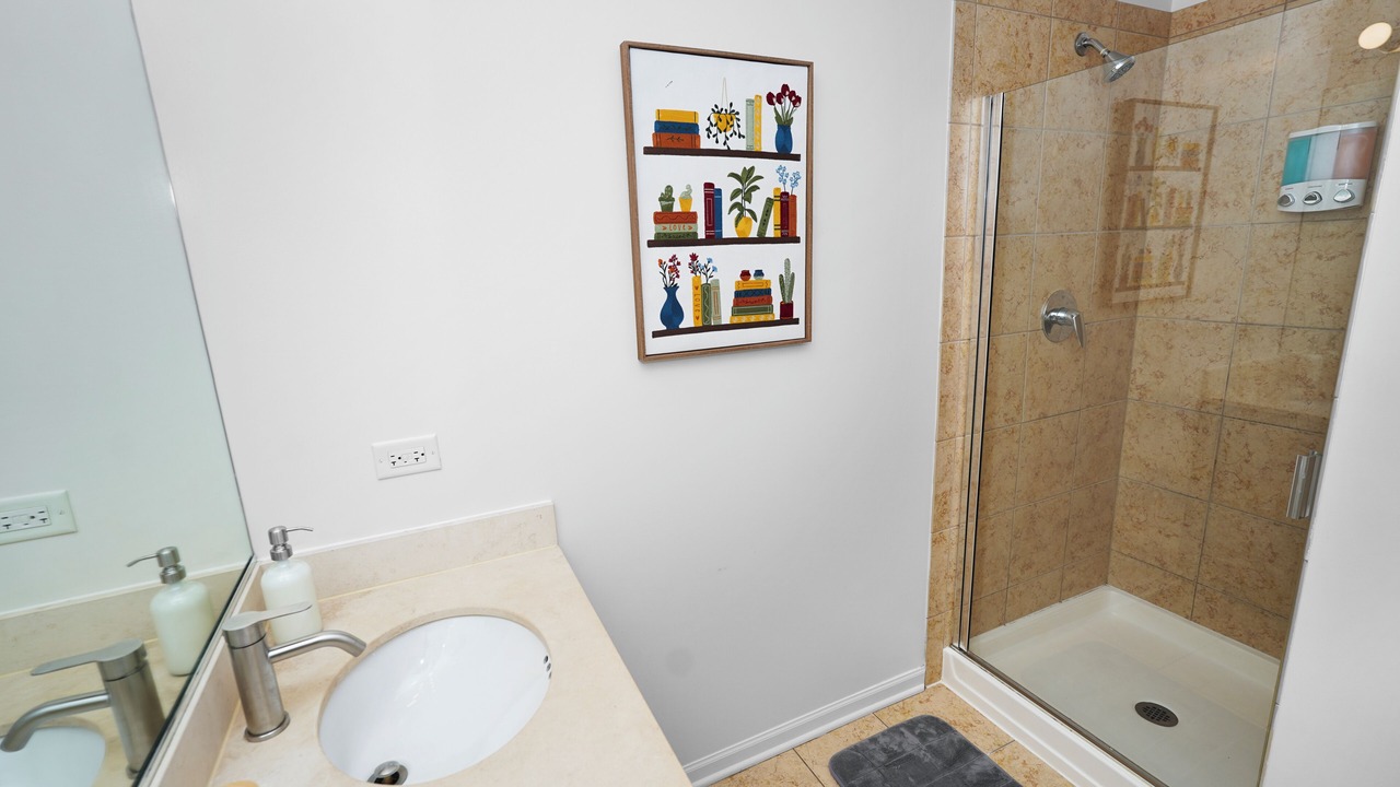 Photo of Bathroom in Printers Row
