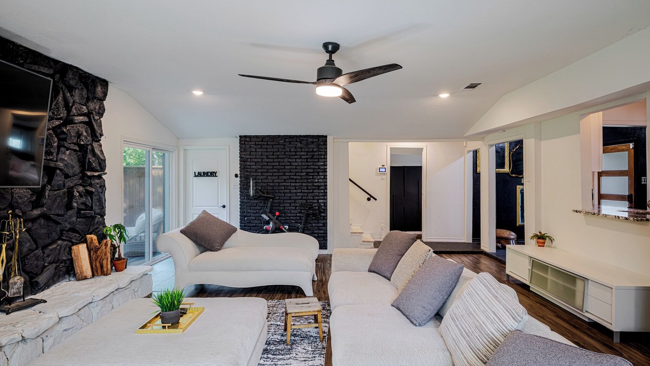 Photo of Livingroom in Dallas