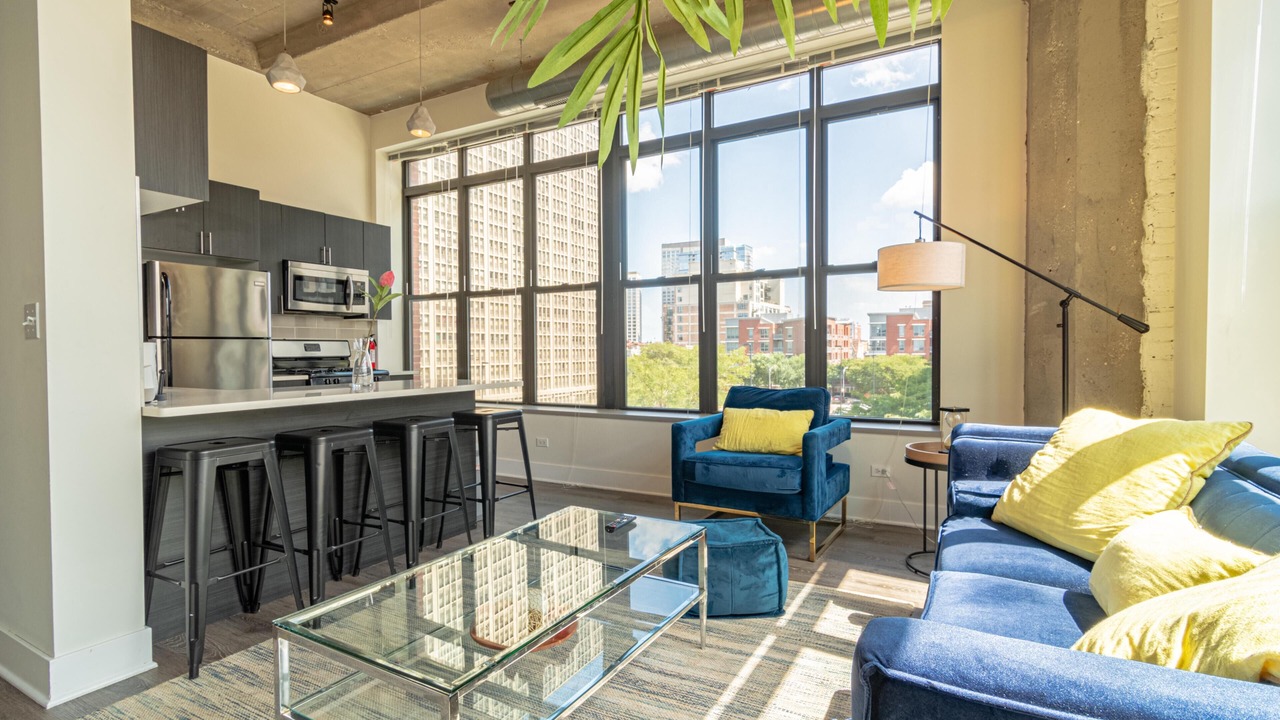 Photo of Livingroom in Near South Side