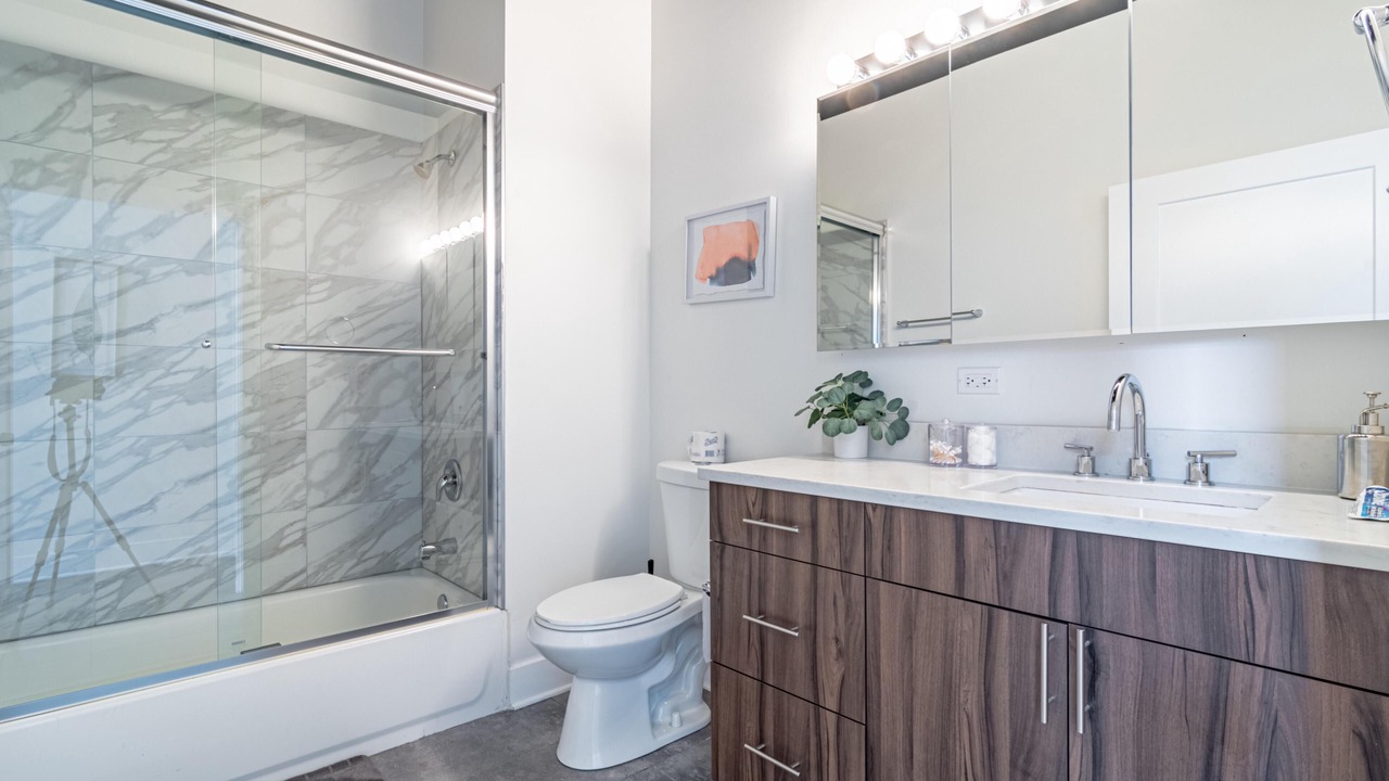 Photo of Bathroom in Near South Side