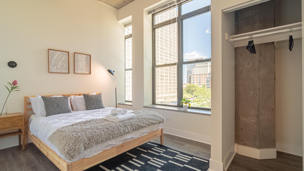 Photo of Bedroom in Near South Side