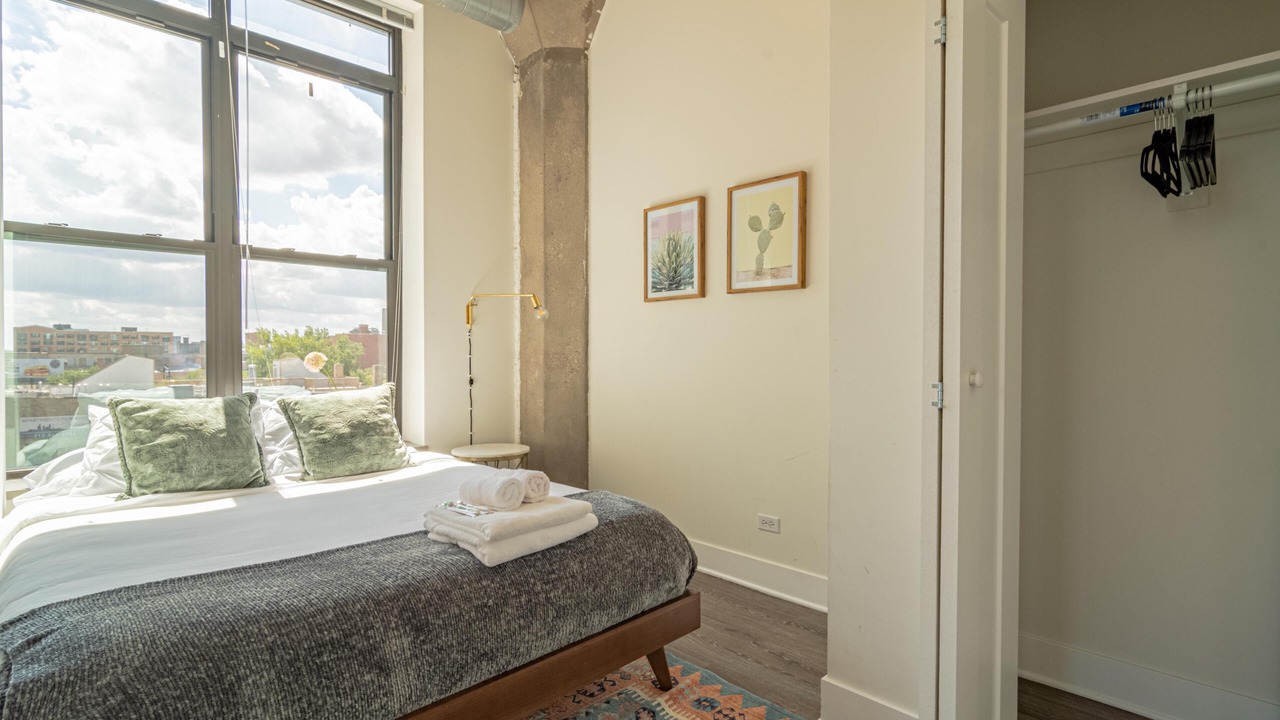 Photo of Bedroom in Near South Side