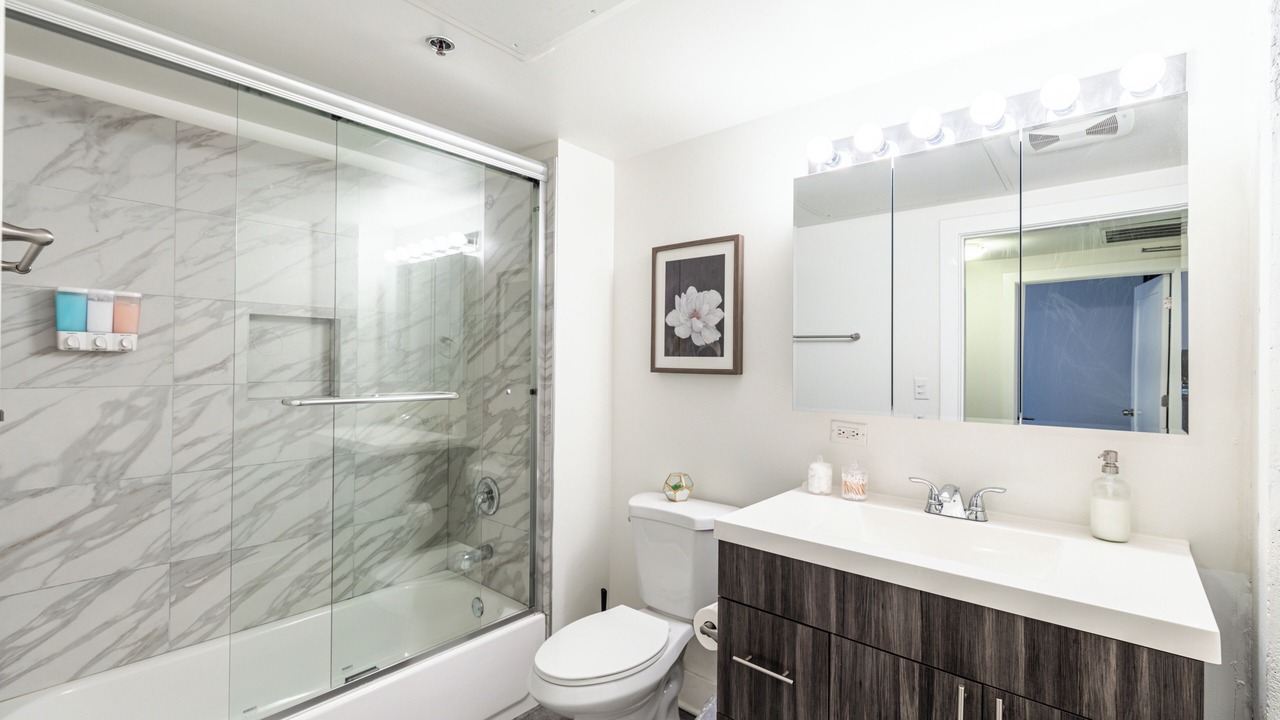 Photo of Bathroom in Near South Side