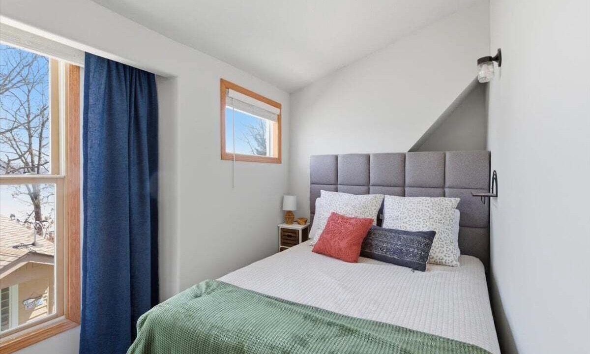 Photo of Bedroom in Roach