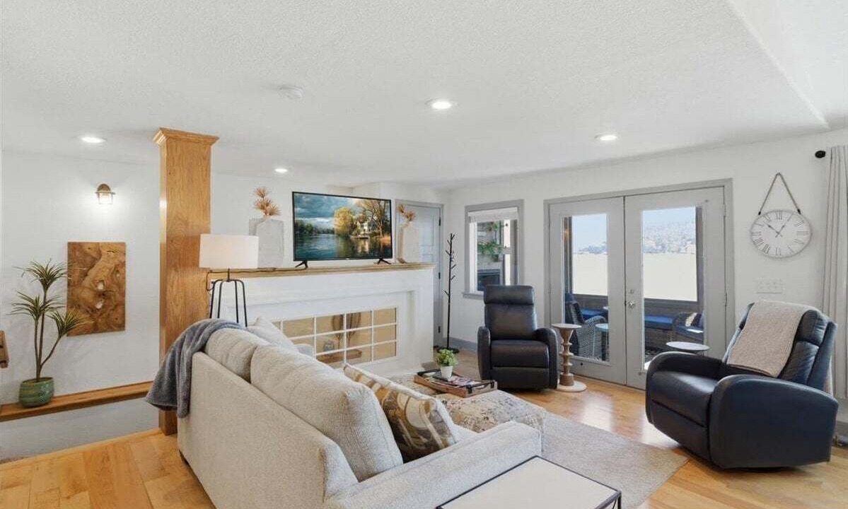 Photo of Livingroom in Roach