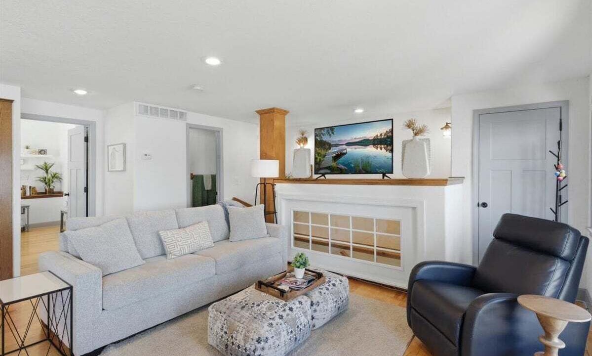 Photo of Livingroom in Roach