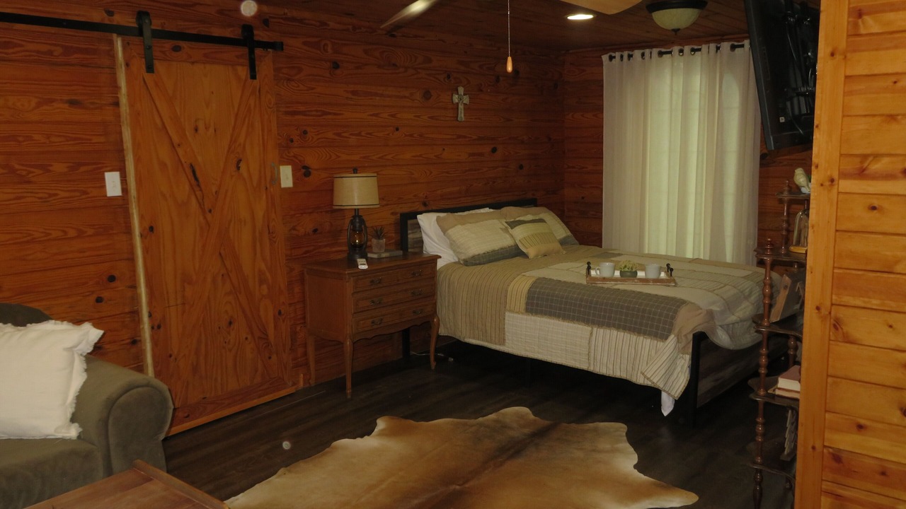 Photo of Bedroom in Coldspring