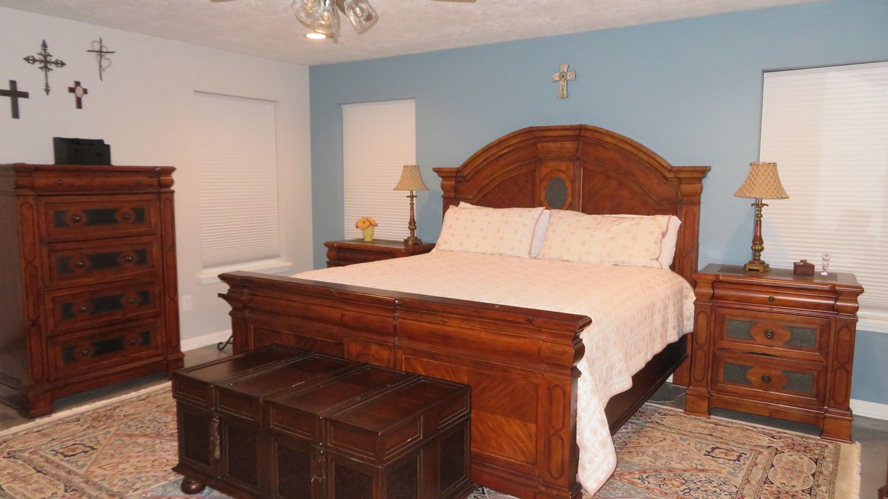 Photo of Bedroom in Coldspring