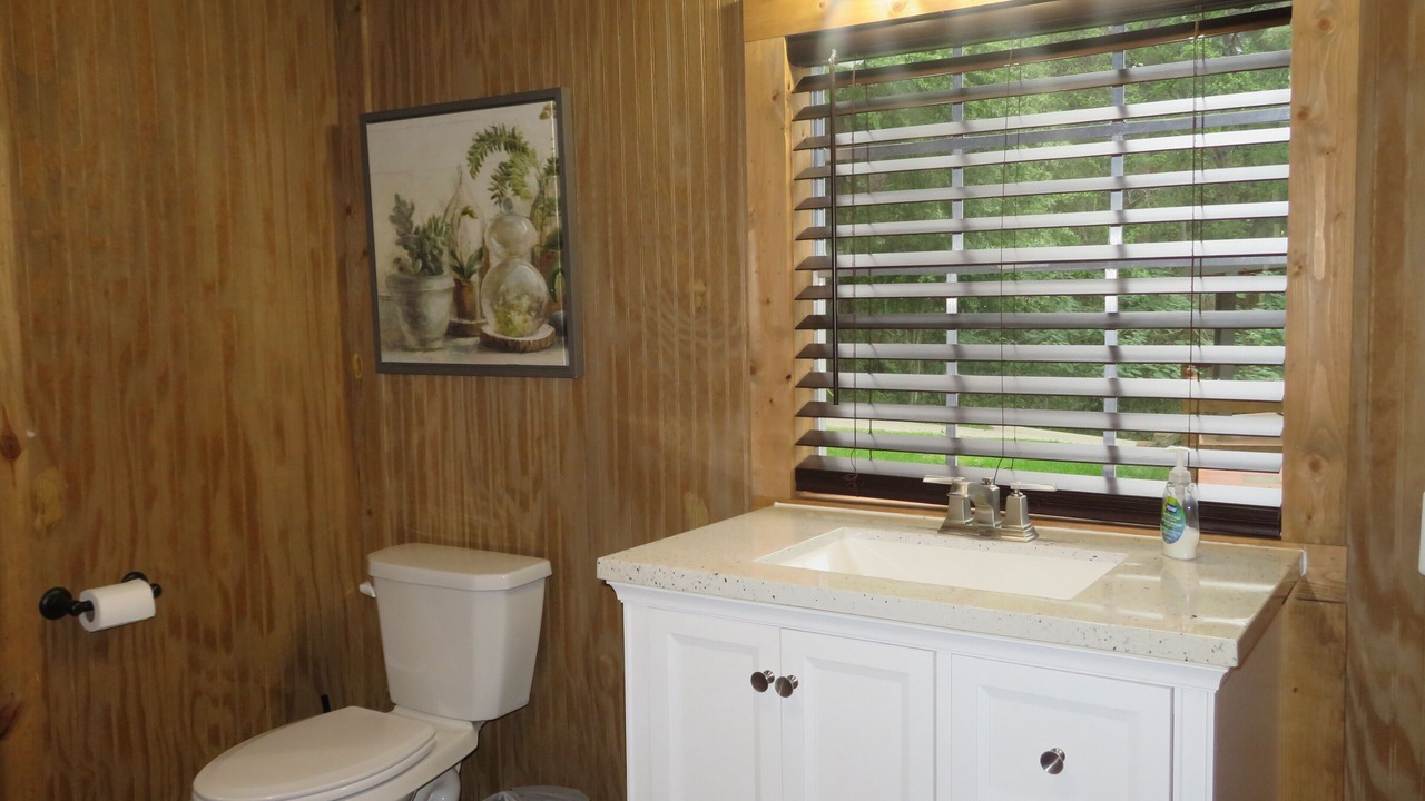 Photo of Bathroom in Coldspring