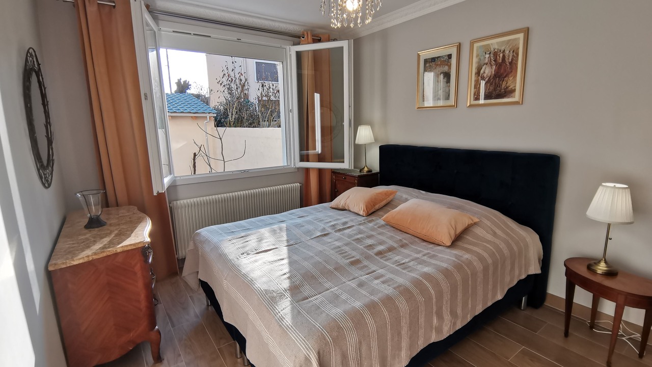 Photo of Bedroom in Deuil-la-Barre