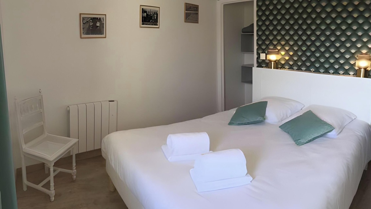 Photo of Bedroom in Saint-Izaire