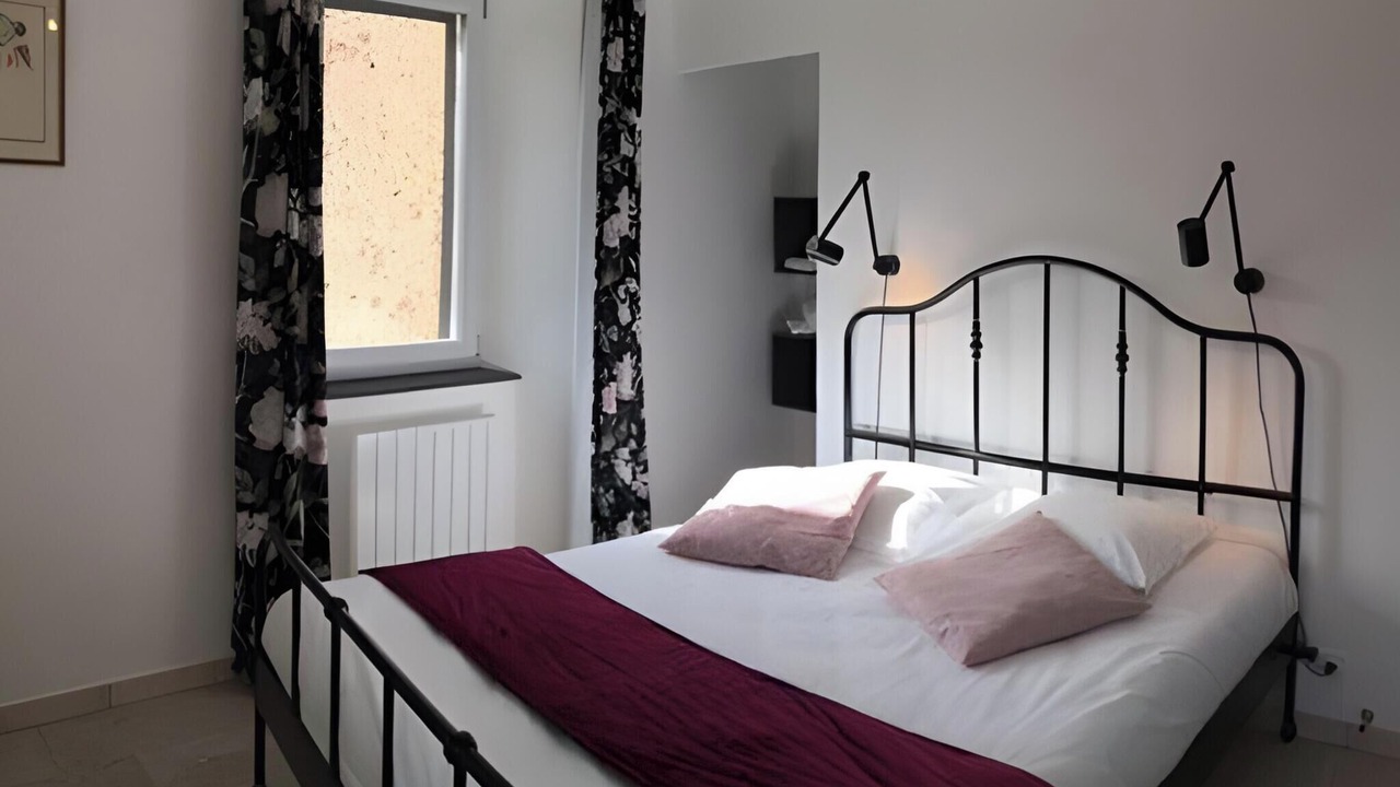 Photo of Bedroom in Saint-Izaire