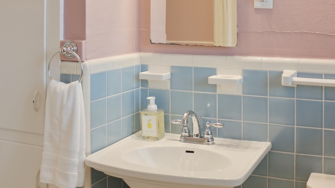 Photo of Bathroom in Allandale