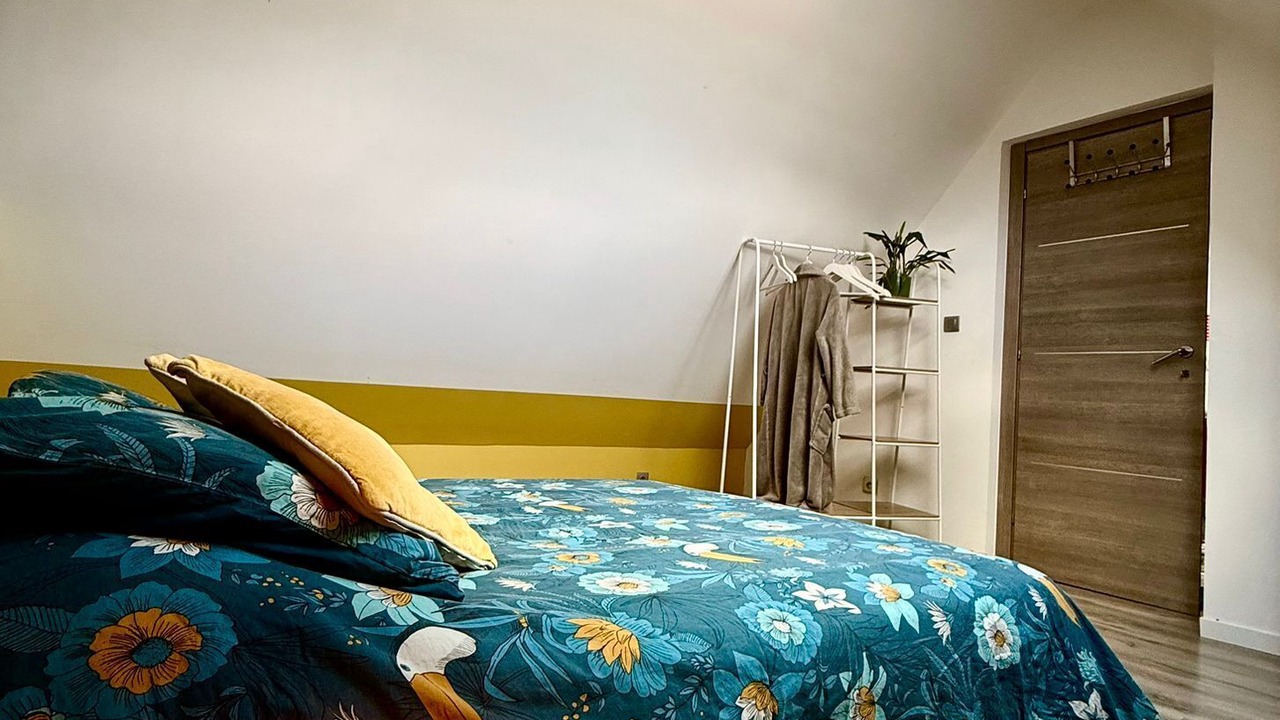 Photo of Bedroom in Miroir - Batignolles