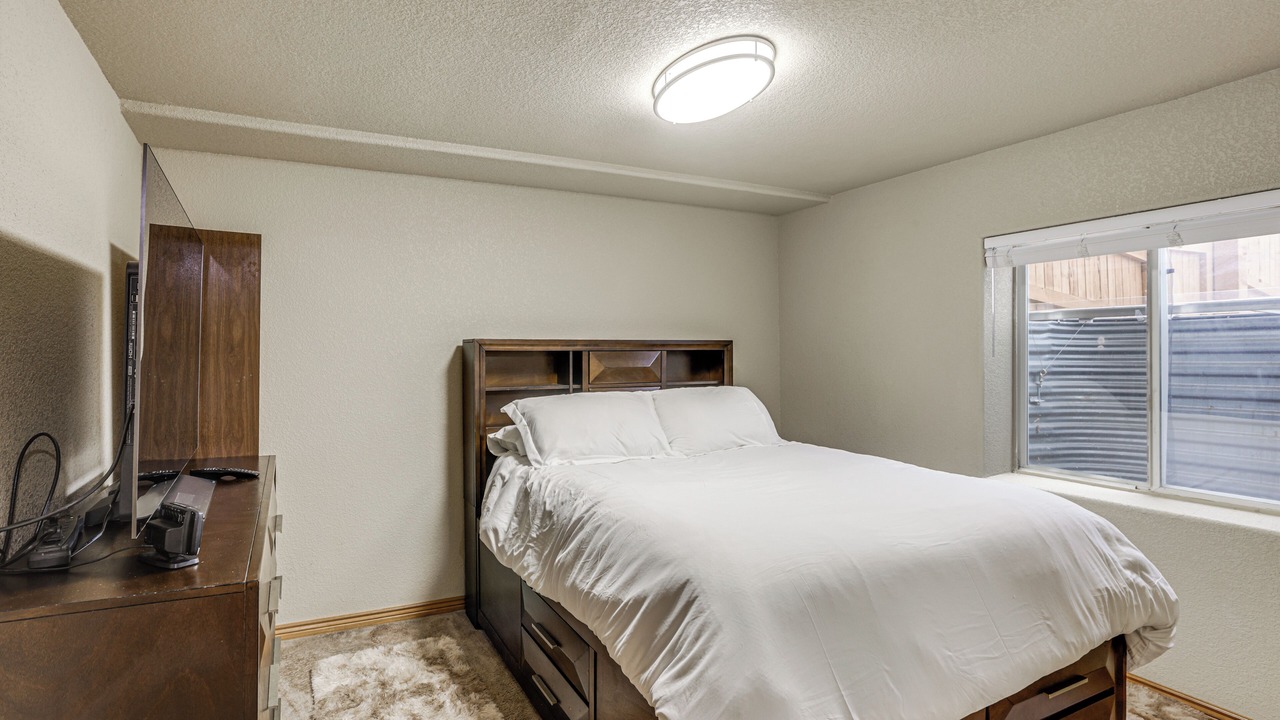 Photo of Bedroom in Aurora