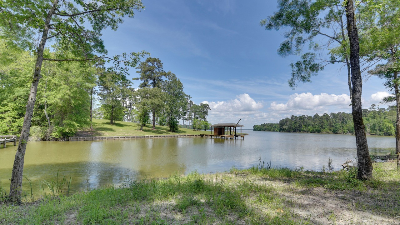 Photo of Outdoor in Pointblank
