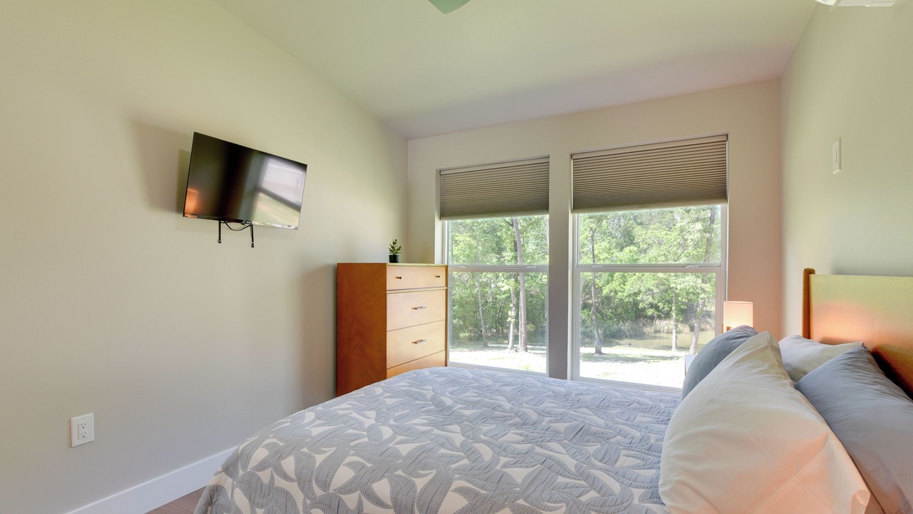 Photo of Bedroom in Pointblank