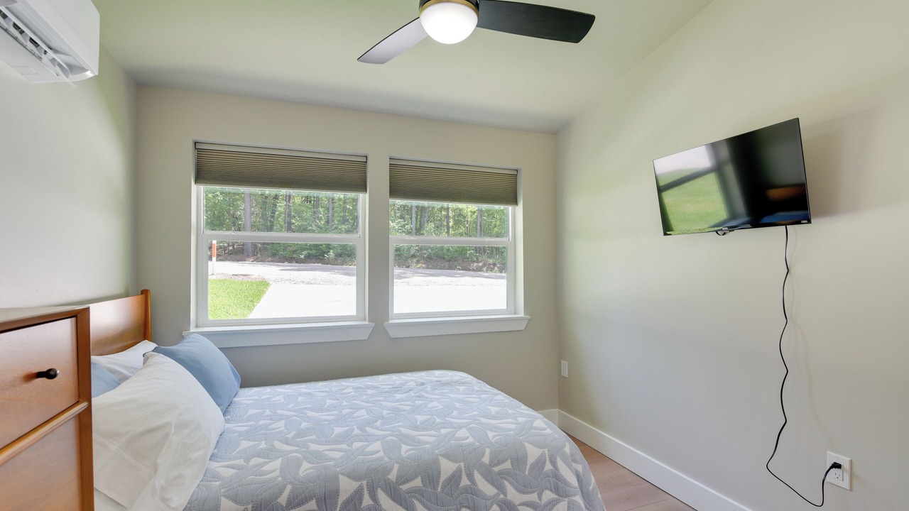 Photo of Bedroom in Pointblank