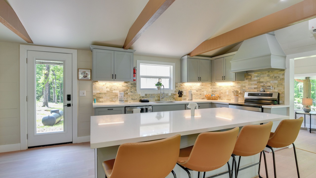 Photo of Kitchen in Pointblank