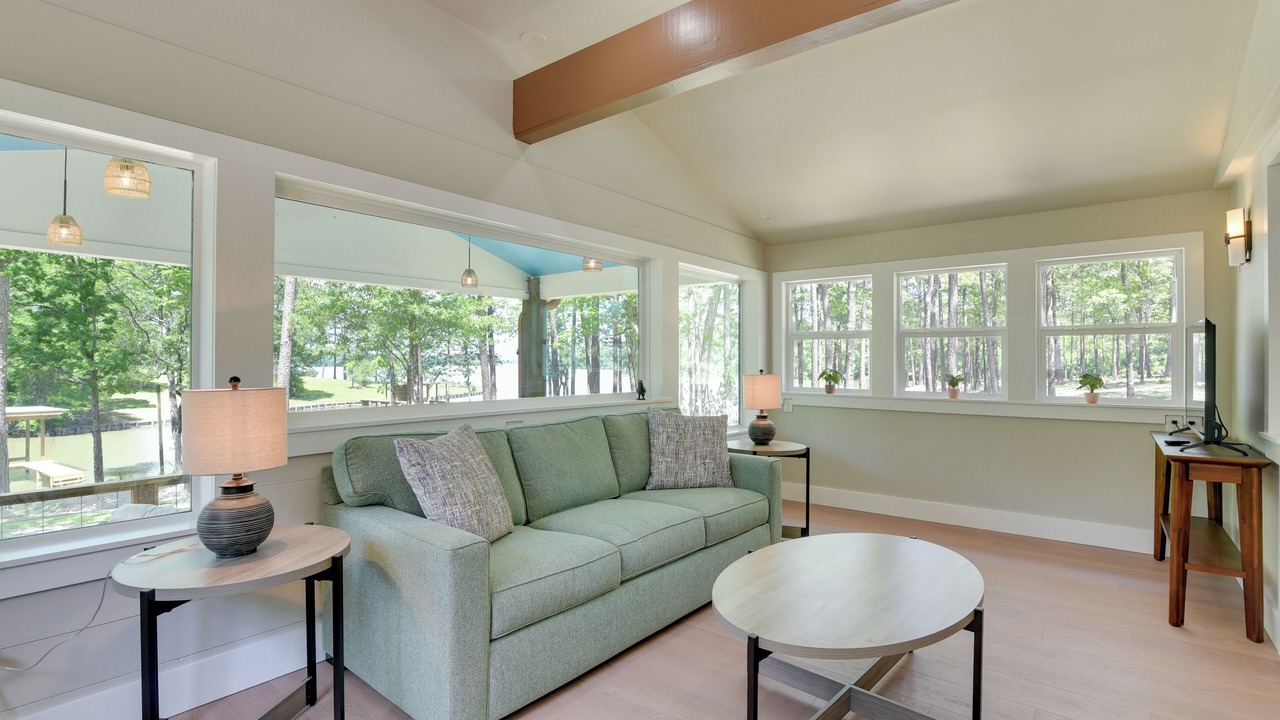Photo of Bedroom in Pointblank