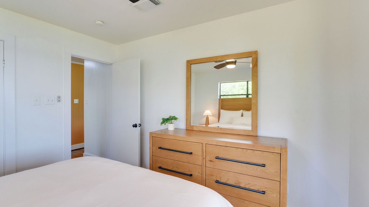 Photo of Bedroom in Pointblank