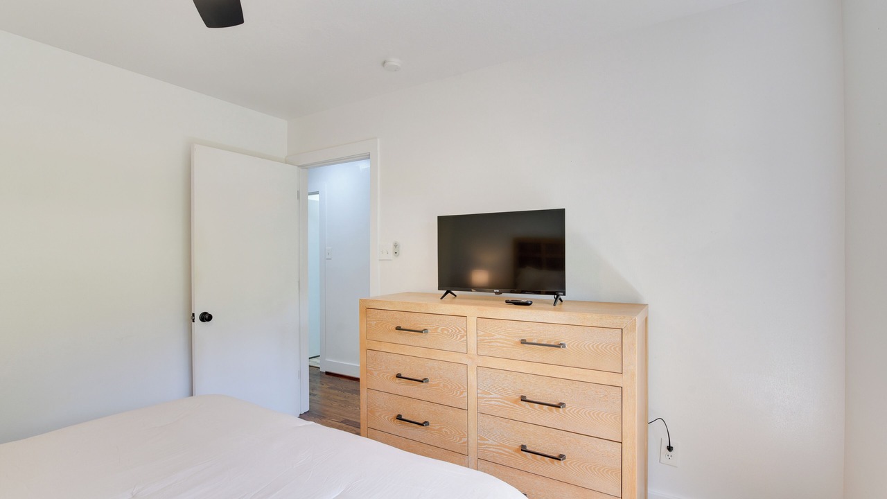 Photo of Bedroom in Pointblank