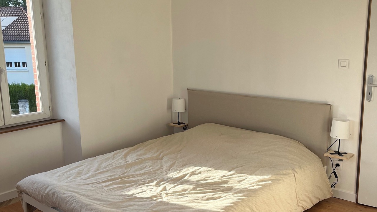 Photo of Bedroom in Longeau-Percey