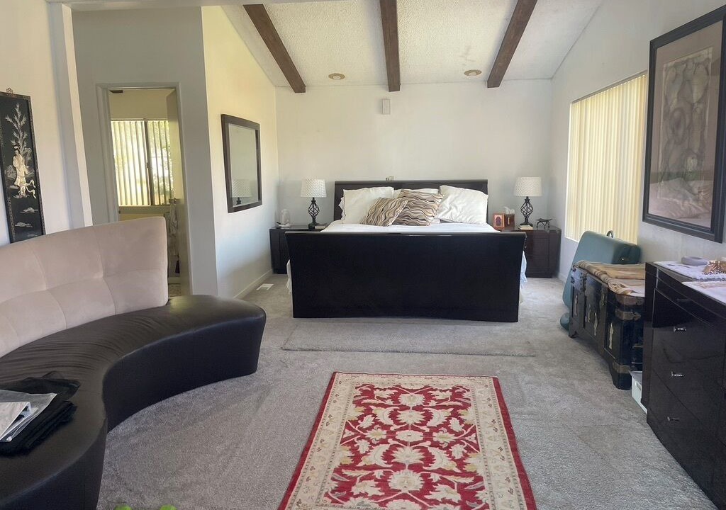 Photo of Bedroom in Newberry Springs