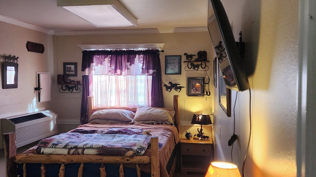 Photo of Bedroom in Powell
