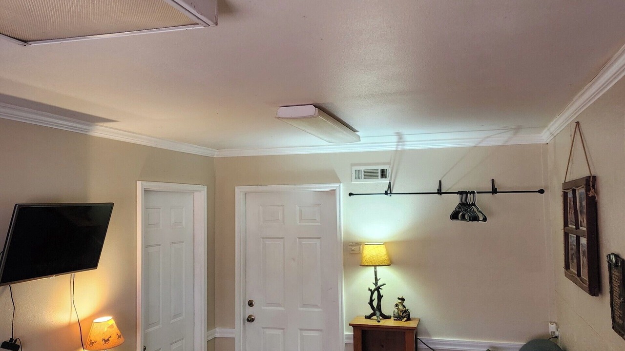 Photo of Livingroom in Powell