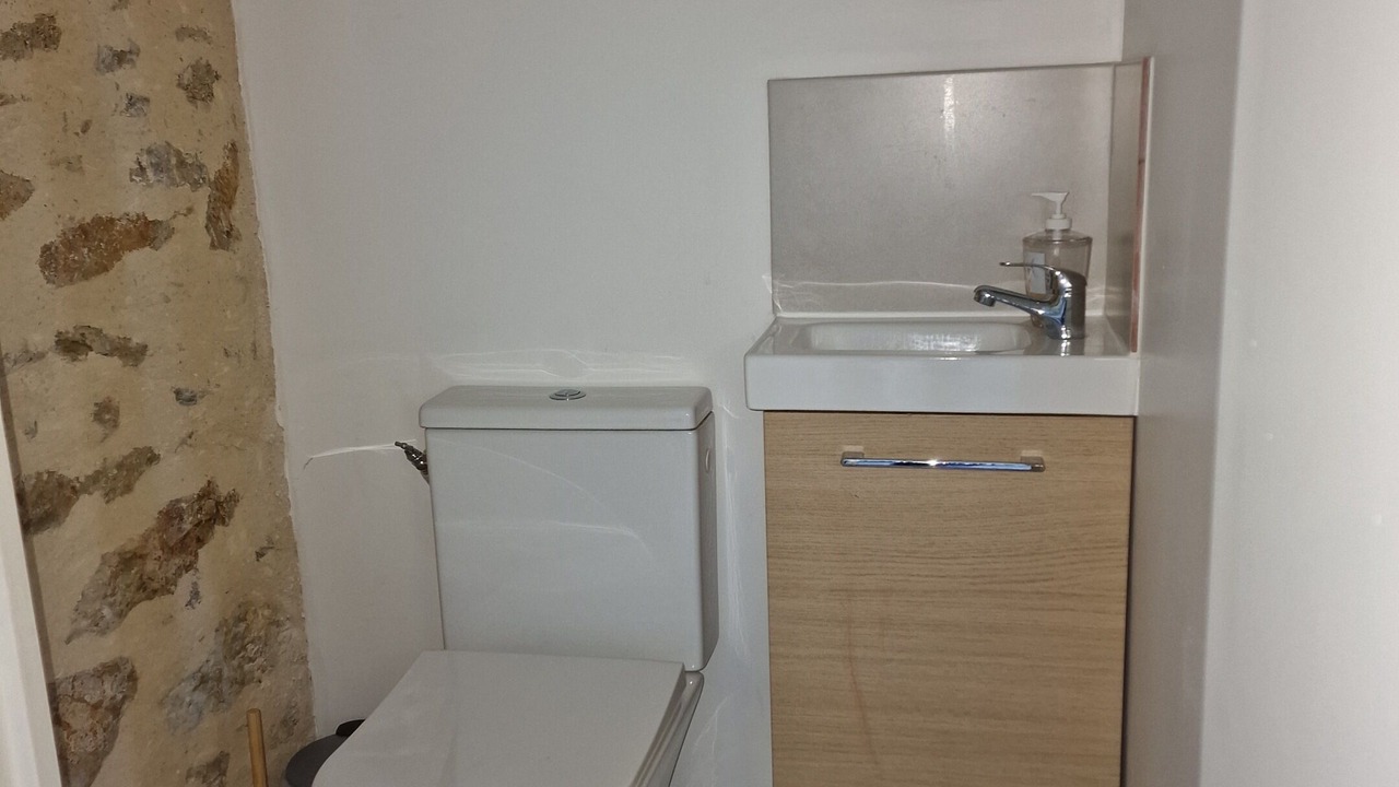 Photo of Bathroom in Saint-Berthevin