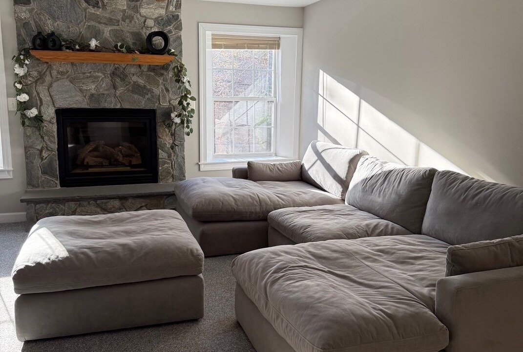 Photo of Livingroom in Manassas