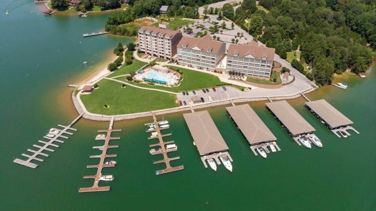 Photo of Others in Smith Mountain Lake