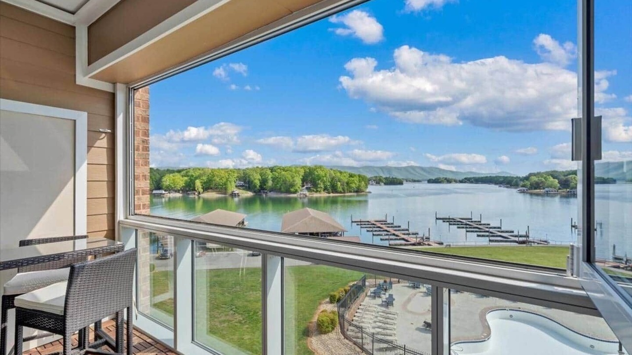 Photo of Patio Balcony in Smith Mountain Lake