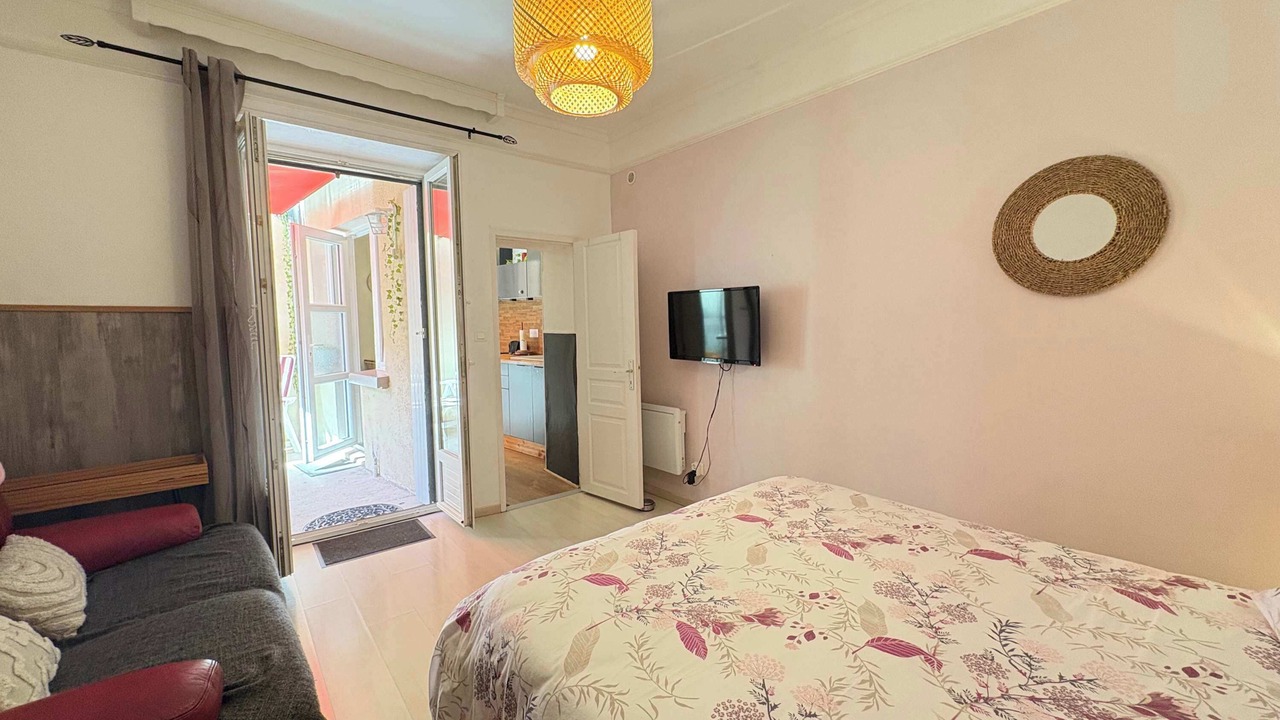 Photo of Bedroom in Lamalou-les-Bains