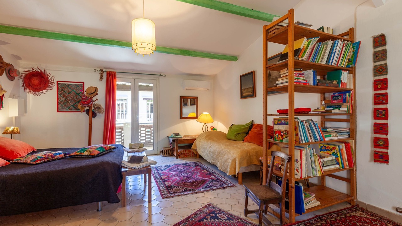 Photo of Bedroom in Les Cinq Avenues