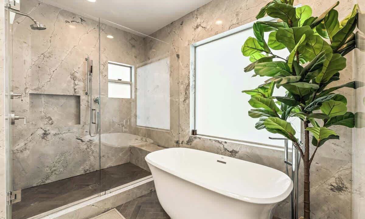Photo of Bathroom in The Strand
