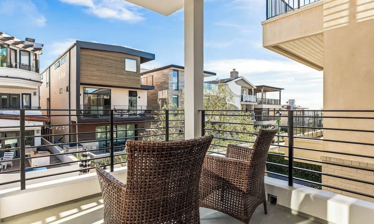 Photo of Patio Balcony in The Strand