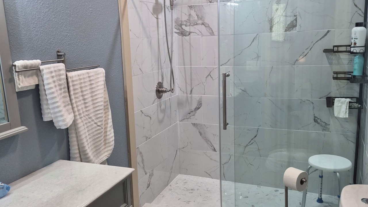 Photo of Bathroom in Murphy