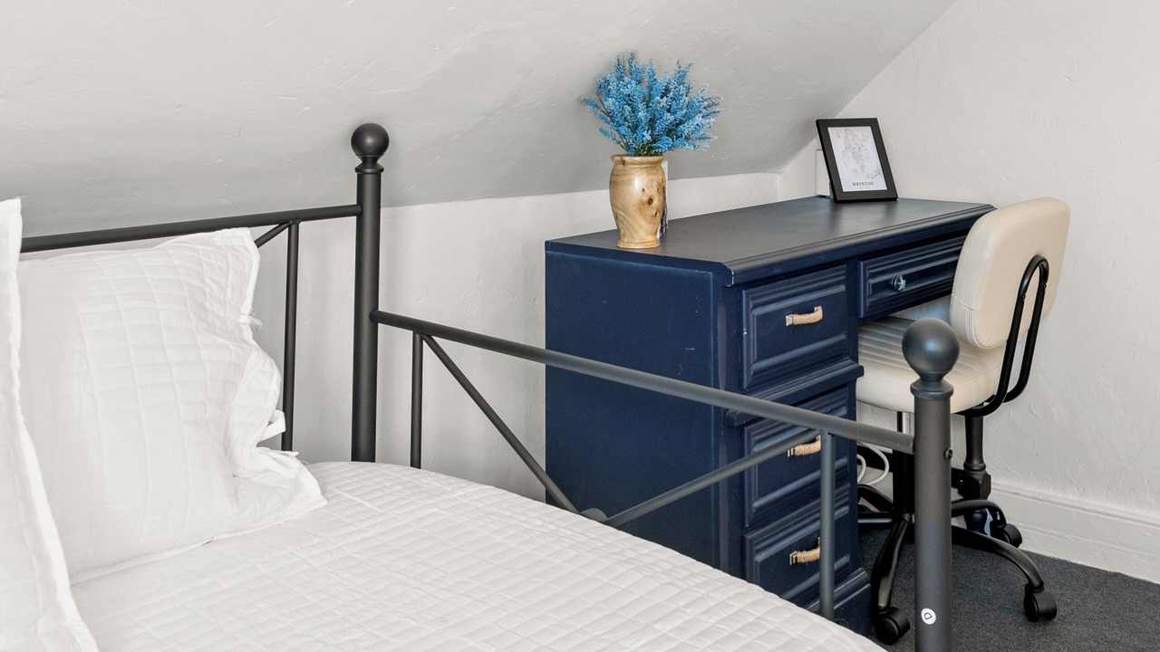 Photo of Bedroom in Bristol