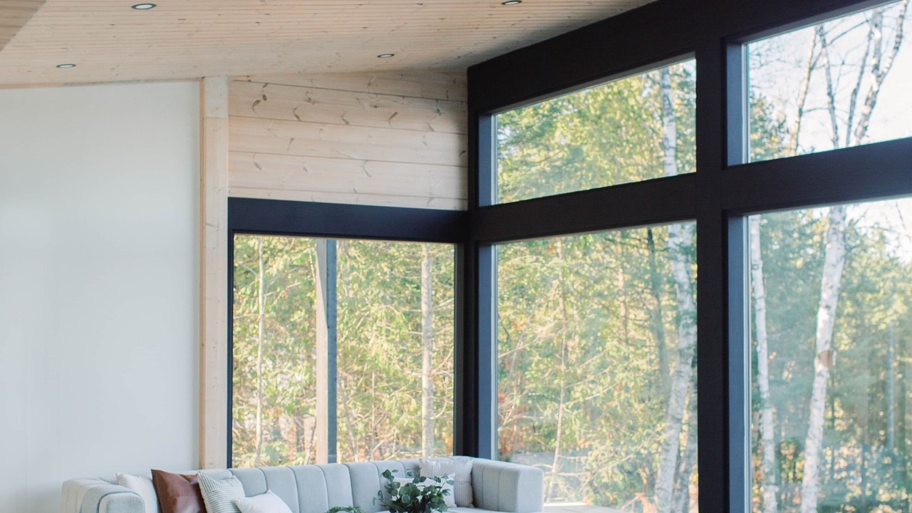 Photo of Livingroom in North Frontenac