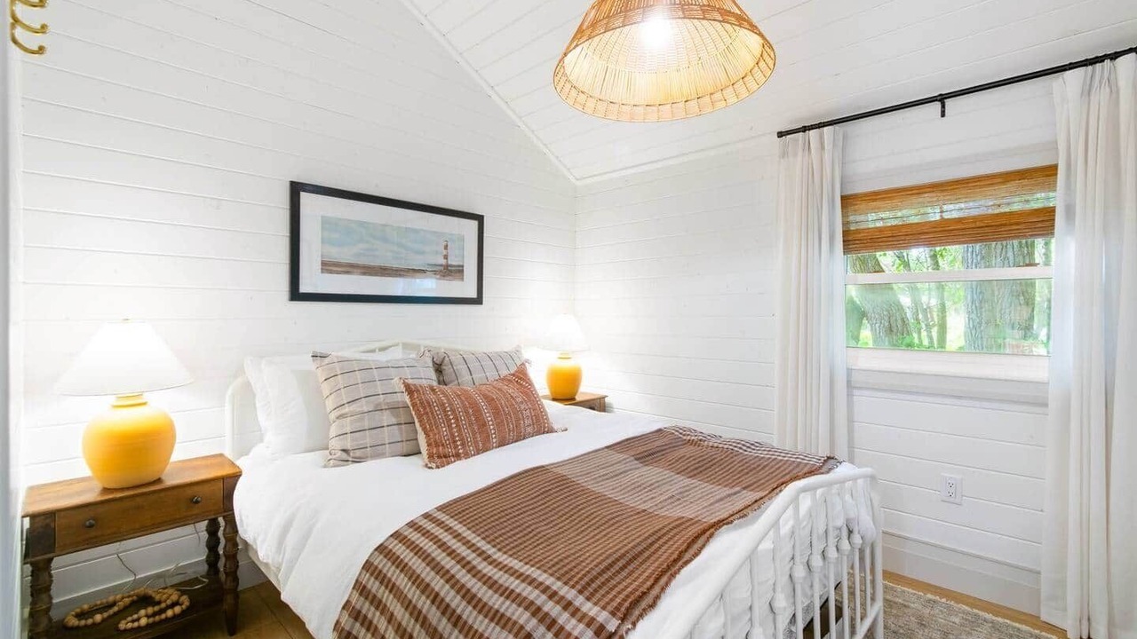 Photo of Bedroom in Long Point