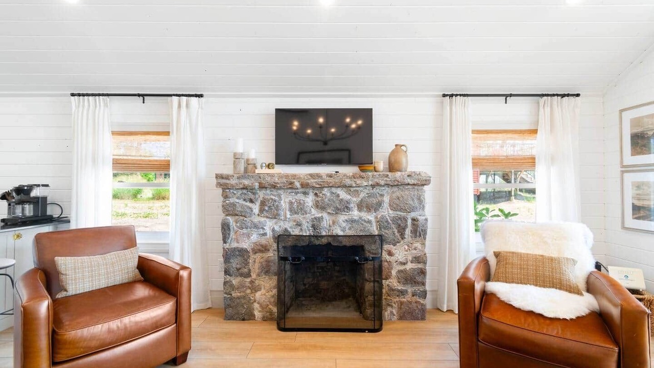 Photo of Livingroom in Long Point