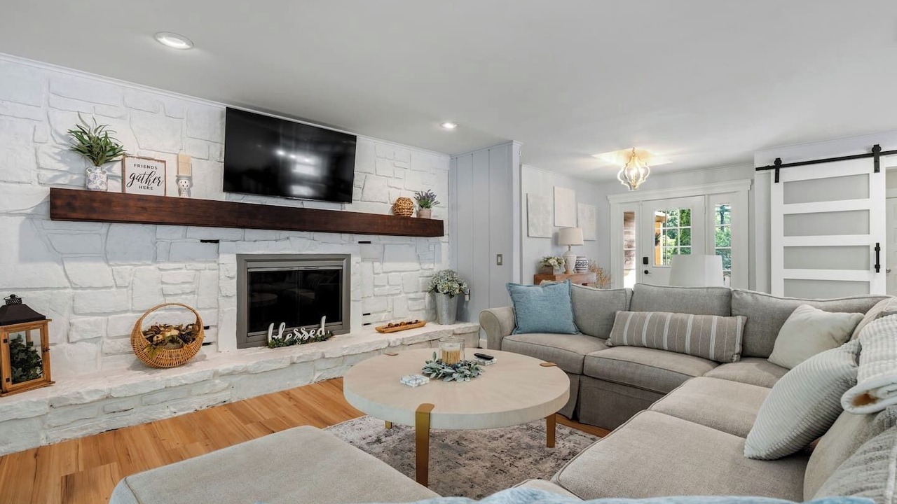 Photo of Livingroom in Hot Springs Village